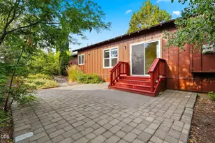 20617 Foxborough Ln, Bend, OR 97702 - Photo 29