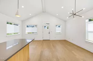 583 Coffee Ln, Ashland, OR 97520 - Photo 7