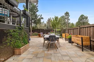 62677 NW Mehama Ct, Bend, OR 97703 - Photo 47