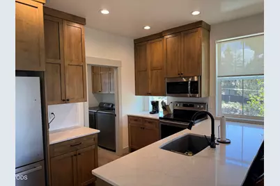 62677 NW Mehama Court, Bend, OR 97703 - Photo 63