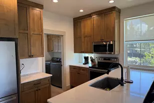 62677 NW Mehama Ct, Bend, OR 97703 - Photo 63
