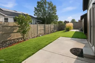 2447 NW Greenwood Ave, Redmond, OR 97756 - Photo 23