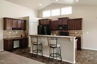 2447 NW Greenwood Avenue, Redmond, OR 97756 - Photo 5