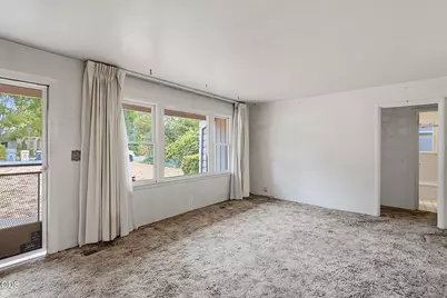 1434 NW Hawthorne Avenue, Grants Pass, OR 97526 - Photo 5