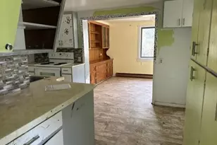 415 NW Locust St, Prineville, OR 97754 - Photo 9
