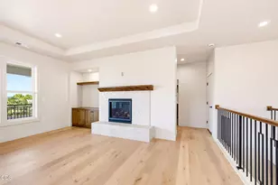5609 Fallbrook Ln, Medford, OR 97504 - Photo 9