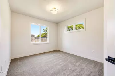 5609 Fallbrook Lane, Medford, OR 97504 - Photo 49
