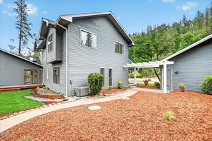791 Oregon 238, Jacksonville, OR 97530 - Photo 59
