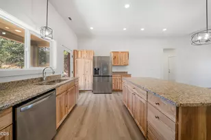 8111 SW High Cone Dr, Terrebonne, OR 97760 - Photo 11