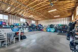 60870 Billadeau Rd, Bend, OR 97702 - Photo 13