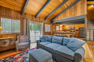 56828 Deschutes Ln, Sunriver, OR 97707 - Photo 9