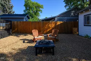 736 SW 10th St, Redmond, OR 97756 - Photo 25