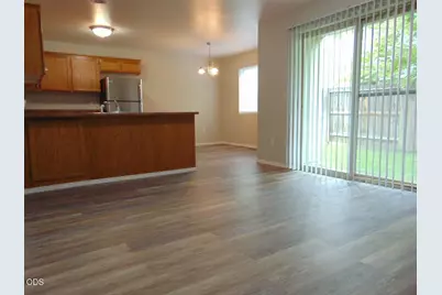 2154 Crater Lake Avenue, Medford, OR 97504 - Photo 7