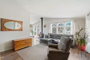 10711 SW Shad Rd, Terrebonne, OR 97760 - Photo 5