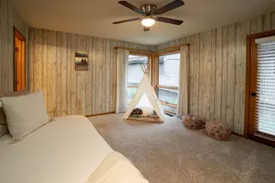 57716 Vine Maple Ln, Sunriver, OR 97707 - Photo 15