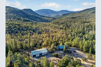 10001 E Antelope Road, Eagle Point, OR 97524 - Photo 1