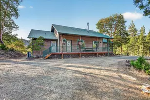 10001 E Antelope Rd, Eagle Point, OR 97524 - Photo 5