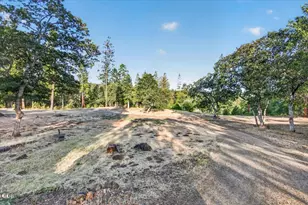 10001 E Antelope Rd, Eagle Point, OR 97524 - Photo 39