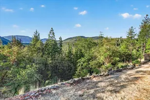 10001 E Antelope Rd, Eagle Point, OR 97524 - Photo 43