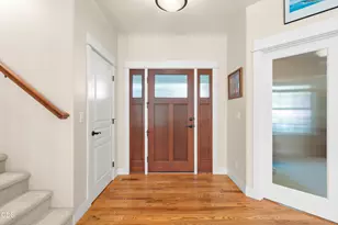 803 Buck Point St, Central Point, OR 97502 - Photo 5