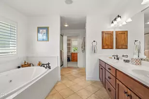 803 Buck Point St, Central Point, OR 97502 - Photo 29