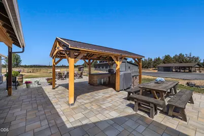 18108 Fadjur Lane, Sisters, OR 97759 - Photo 7