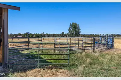18108 Fadjur Lane, Sisters, OR 97759 - Photo 65