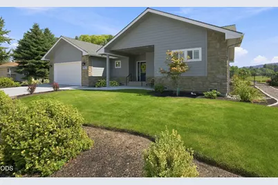 980 Harbor Isle Boulevard, Klamath Falls, OR 97601 - Photo 3