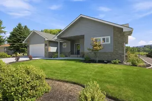 980 Harbor Isle Blvd, Klamath Falls, OR 97601 - Photo 3