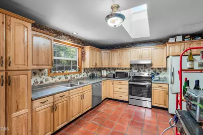 13929 SW Pinewood Lane, Camp Sherman, OR 97730 - Photo 9