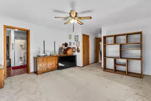 13929 SW Pinewood Ln, Camp Sherman, OR 97730 - Photo 17