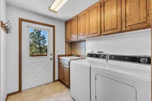 64741 Sylvan Loop, Bend, OR 97701 - Photo 11