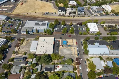283 N 2nd Street, Ashland, OR 97520 - Photo 17