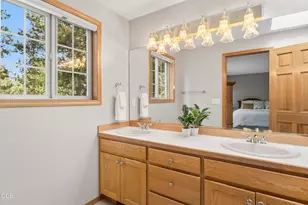 17900 Red Cedar Ln, Sunriver, OR 97707 - Photo 11