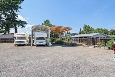 2921 Table Rock Road, Medford, OR 97501 - Photo 9