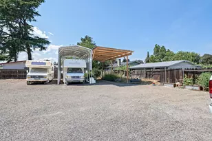 2921 Table Rock Rd, Medford, OR 97501 - Photo 9