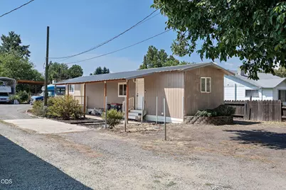 2921 Table Rock Road, Medford, OR 97501 - Photo 15
