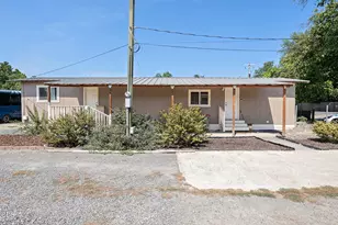 2921 Table Rock Rd, Medford, OR 97501 - Photo 11