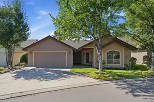 1736 NW Nickernut Pl, Redmond, OR 97756 - Photo 1