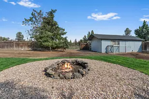22988 Lariat Ln, Bend, OR 97701 - Photo 23