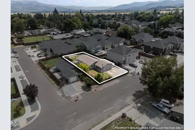 1827 Lillian Street, Medford, OR 97501 - Photo 31