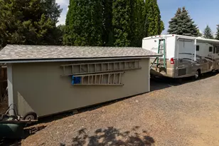 20705 Wishing Well Ct, Bend, OR 97701 - Photo 23