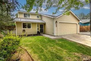 20705 Wishing Well Ct, Bend, OR 97701 - Photo 1