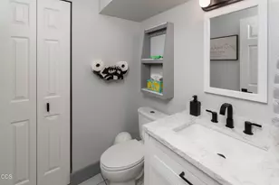 20705 Wishing Well Ct, Bend, OR 97701 - Photo 7
