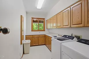 575 Pavillian Dr, Grants Pass, OR 97526 - Photo 27