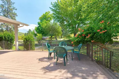 575 Pavillian Drive, Grants Pass, OR 97526 - Photo 17