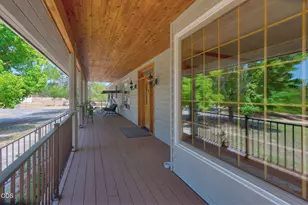 575 Pavillian Dr, Grants Pass, OR 97526 - Photo 7