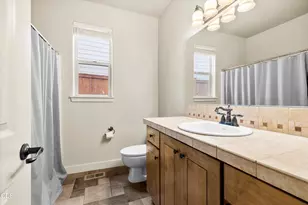 478 NW Flagline Dr, Bend, OR 97703 - Photo 21