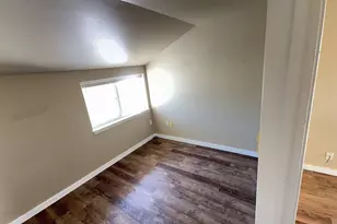 947 SW 14th St, Redmond, OR 97756 - Photo 23