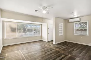 947 SW 14th St, Redmond, OR 97756 - Photo 7